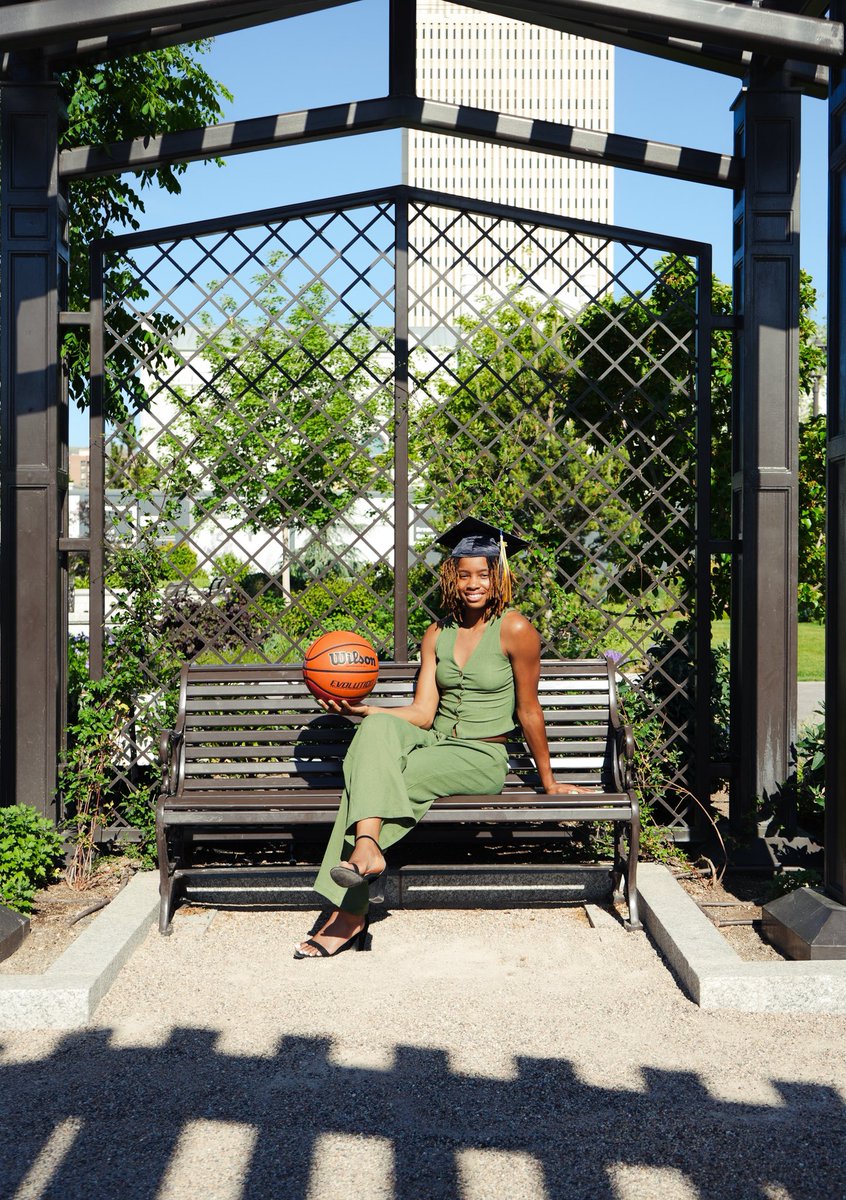 Simran Williams tweet media