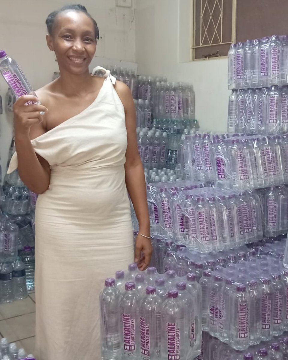 Designer_Water's tweet photo. Welcome Nosisa to the team in Pietermaritzburg! 💧 We’re happy that you’ve joined and can’t wait to see your journey unfold. 🌟
Become a Waterpreneur today: https:https://t.co/BaxrwIE5dU 
#Waterpreneur #DesignerWaterSA https://t.co/DkRay6AmEw