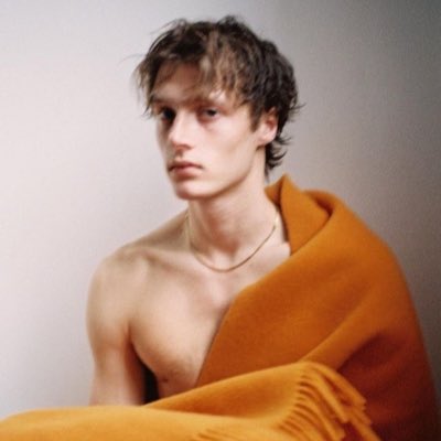 Damien ➴ tweet media