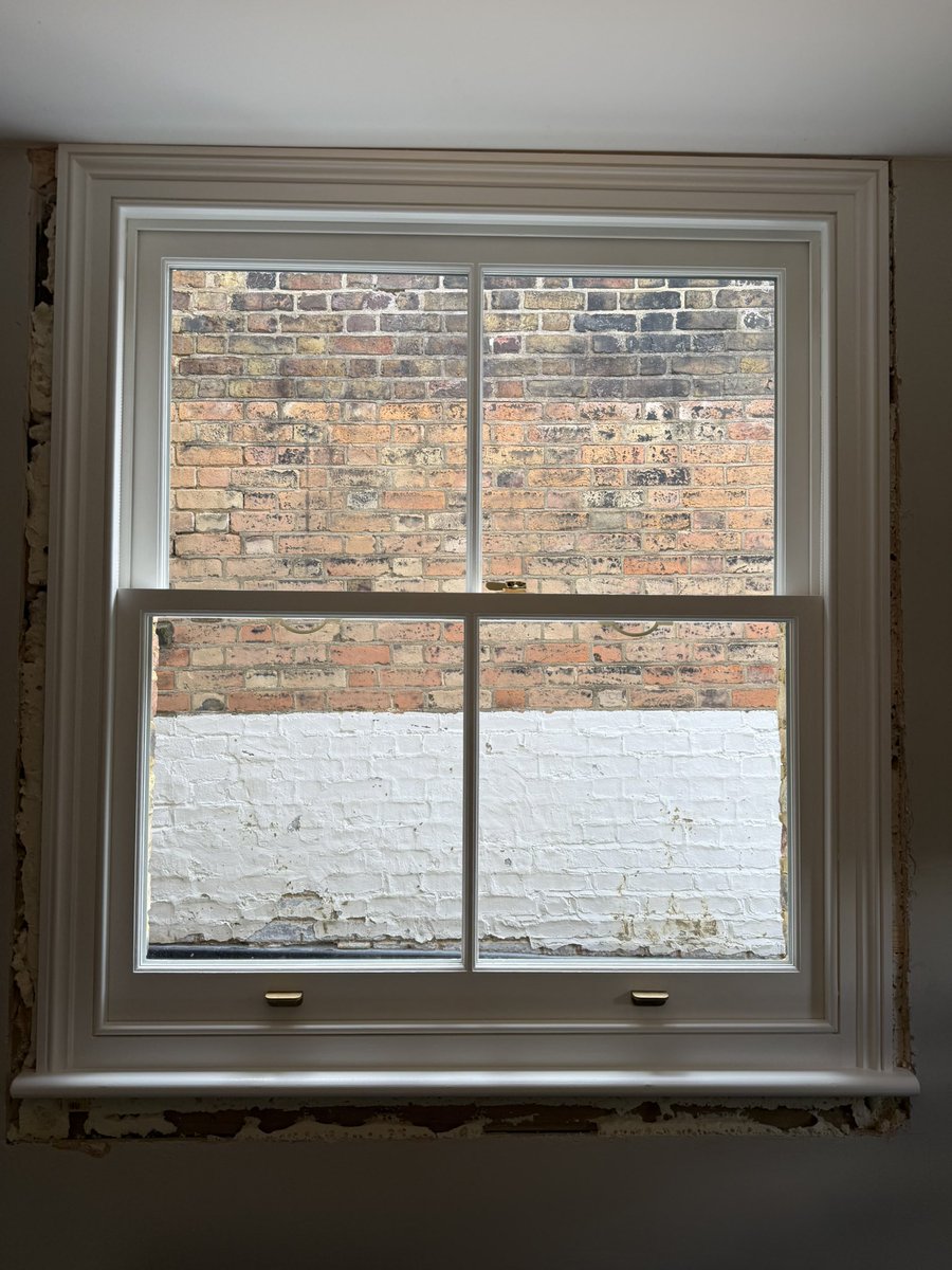 Barnsbury Joinery tweet media