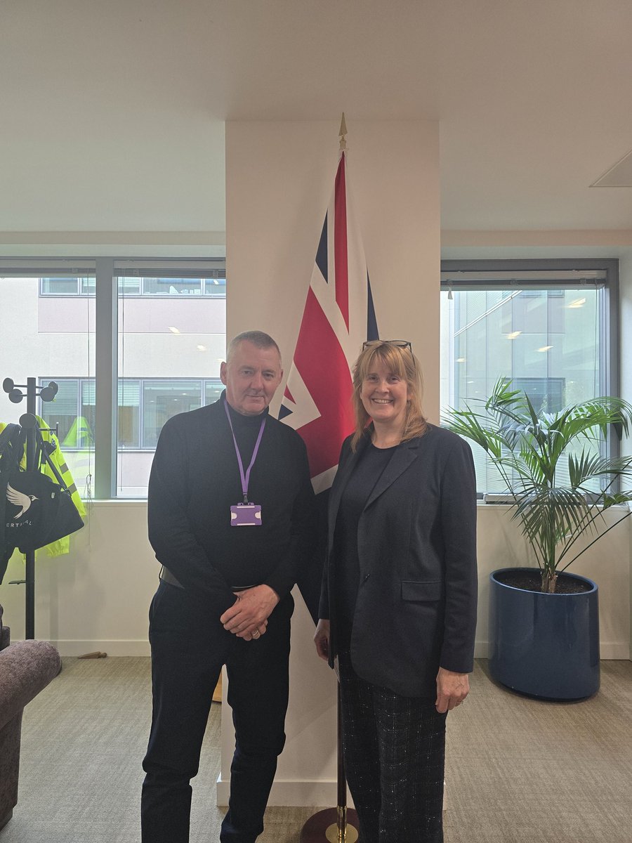 TrowsdaleGary's tweet photo. Wonderful meeting @LabourSJ and planning. Great to have @HopeCollective2 suporting @ukhomeoffice knife crime strategy and @DCMS youth futures #TeamHope https://t.co/PGOx2Z4WfU