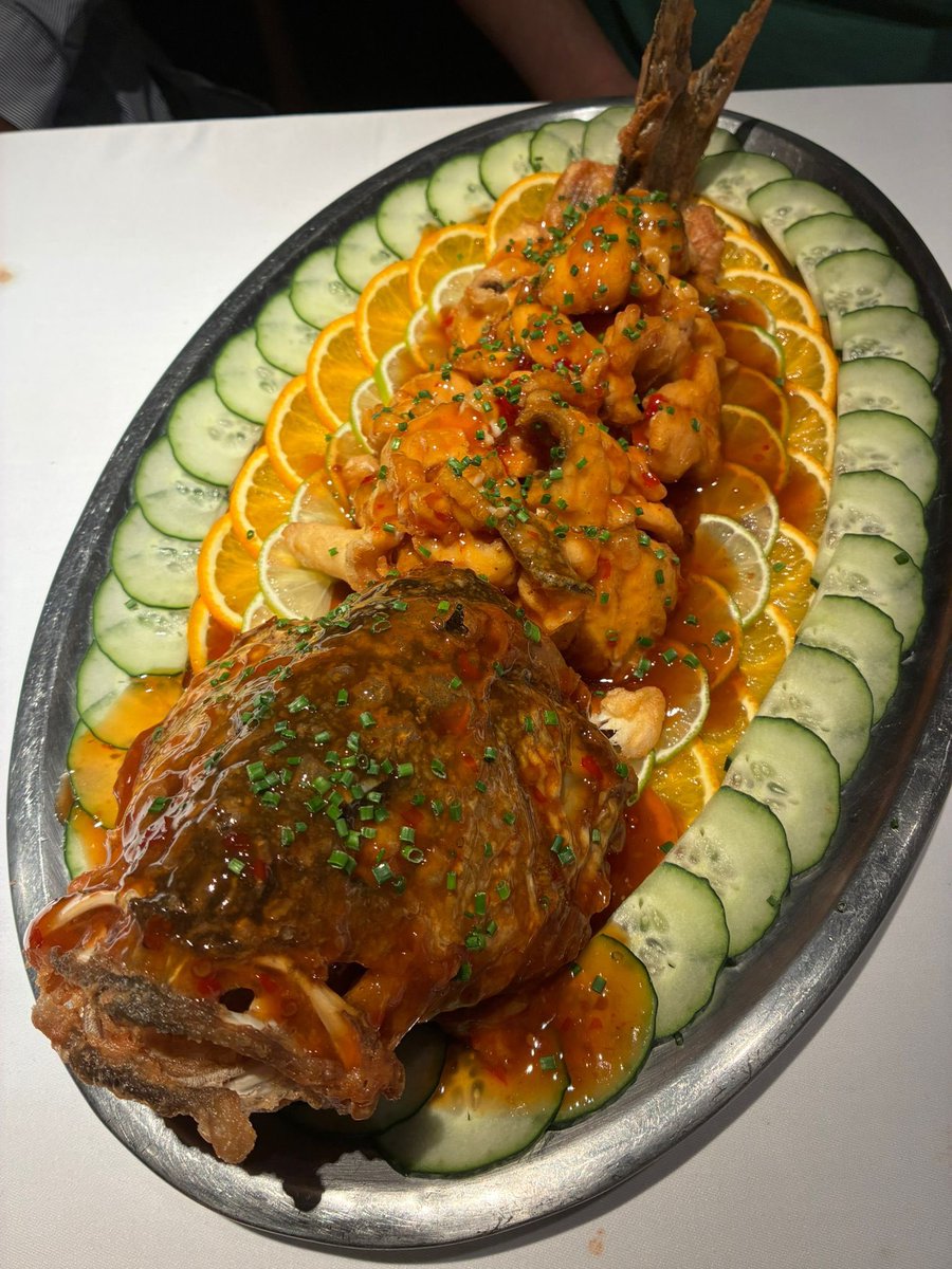 mplans8's tweet photo. Festival al Restaurant Shangai Barcelona amb la millor companyia ❤️🔝🔝🥳 https://t.co/ssiiaEKwjW
