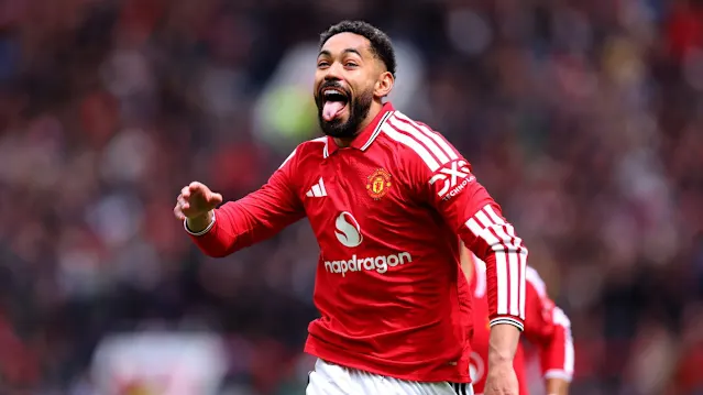 UtdXclusive's tweet photo. 🚨 JUST IN: Nottingham Forest has received apologies from the PGMOL director Howard Webb, who acknowledged that referee Michael Salisbury was wrong not to disallow Cunha's goal for handball.

[Sky] https://t.co/fG2tWtzvzC
