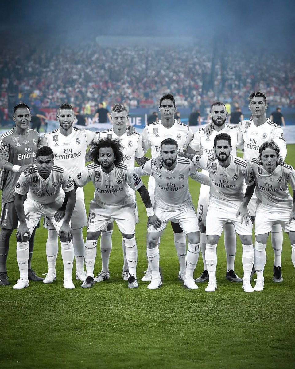 Noitedecopa's tweet photo. Daquele elenco que ganhou 3 Champions Leagues seguidas..... todos se foram.

Fim. https://t.co/9prjJwDF8F