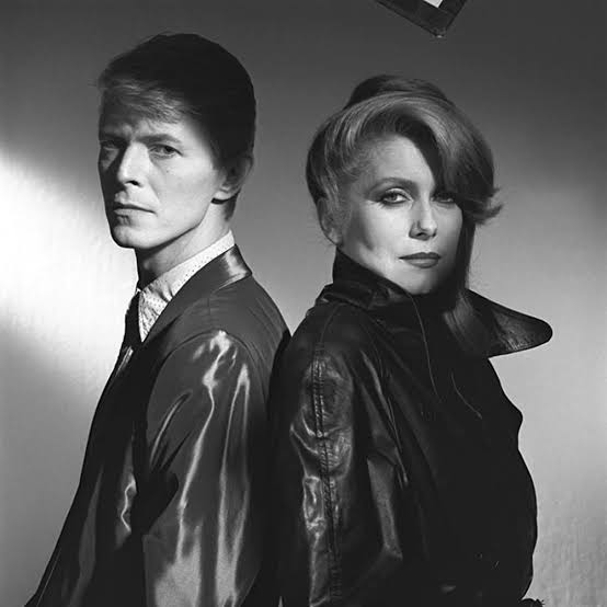 NotSoDivineMsM's tweet photo. @softtail65 David Bowie - the Hunger https://t.co/gLeW2R5sVV