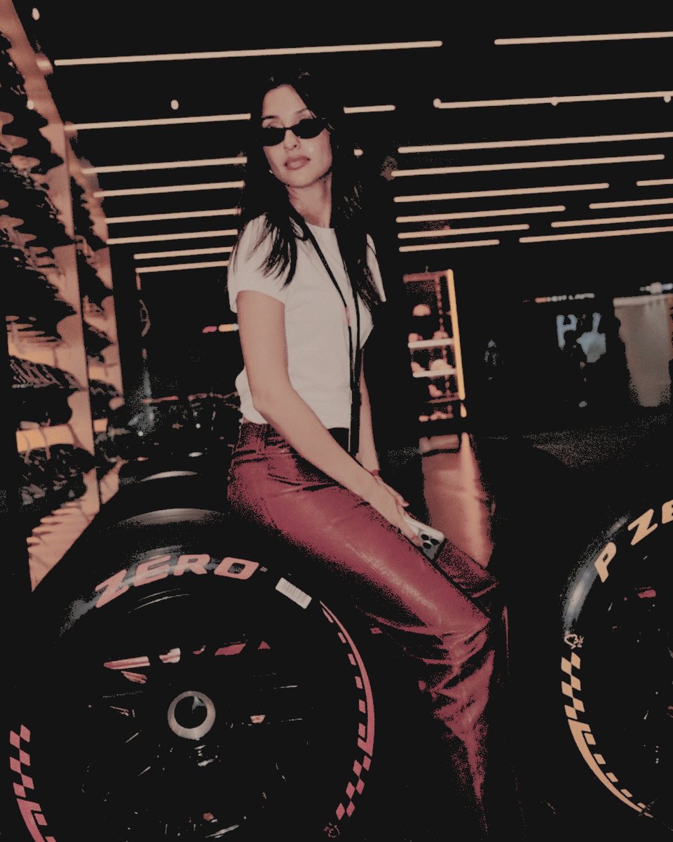 DIAM0NDFRVR's tweet photo. ㅤ
ㅤ
ㅤ𝙸𝙽𝚂𝚃𝙰𝙶𝚁𝙰𝙼 .ᐟ
ㅤ@𝐝𝐚𝐧𝐚𝐞𝐝𝐚𝐦𝐨𝐫𝐞 :
ㅤferrari's princess
ㅤ
ㅤ https://t.co/ioOSW60Y0O