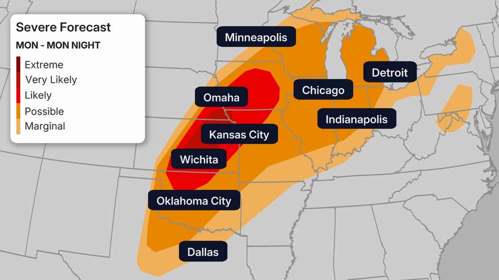 DefyDisaster's tweet photo. The threat of #severeweather continues in the Plains today w/ possible strong #tornadoes, destructive #winds, large #hail &amp; #flooding #rain.

Stay safe: https://t.co/NILVvOJk9M

📷: https://t.co/S8hKKMko5g

#DefyDisaster #DisasterPreparedness #Disaster #Tornado #Storm #Storms https://t.co/ynkhuJmHZ4