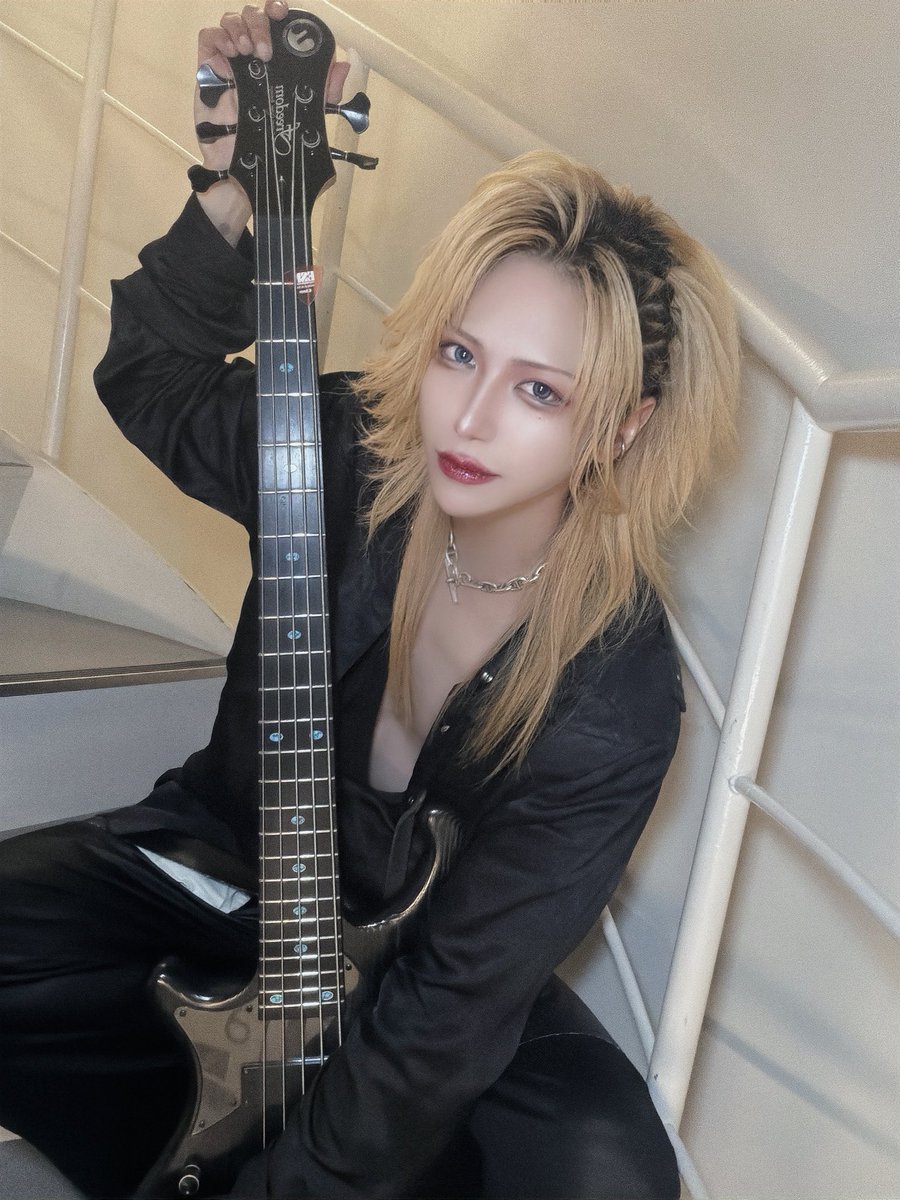 絢瀬蘭【VINANSHI/サドマゾ】 tweet media