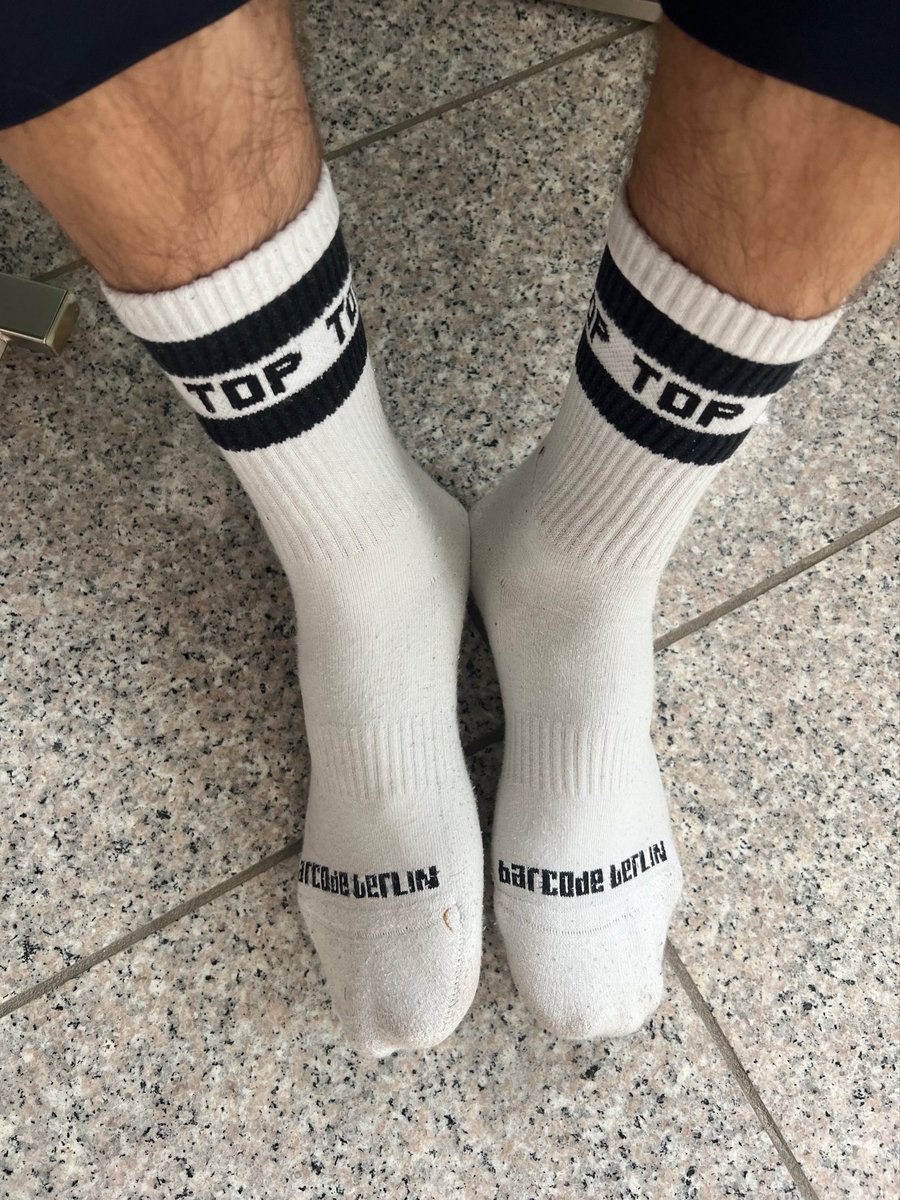 MasterMoritz's tweet photo. #Worship my #feet 

#socks #smell https://t.co/qJiA16fWOh