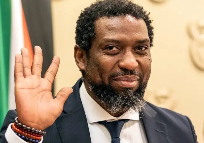 Sihle Lonzi tweet media