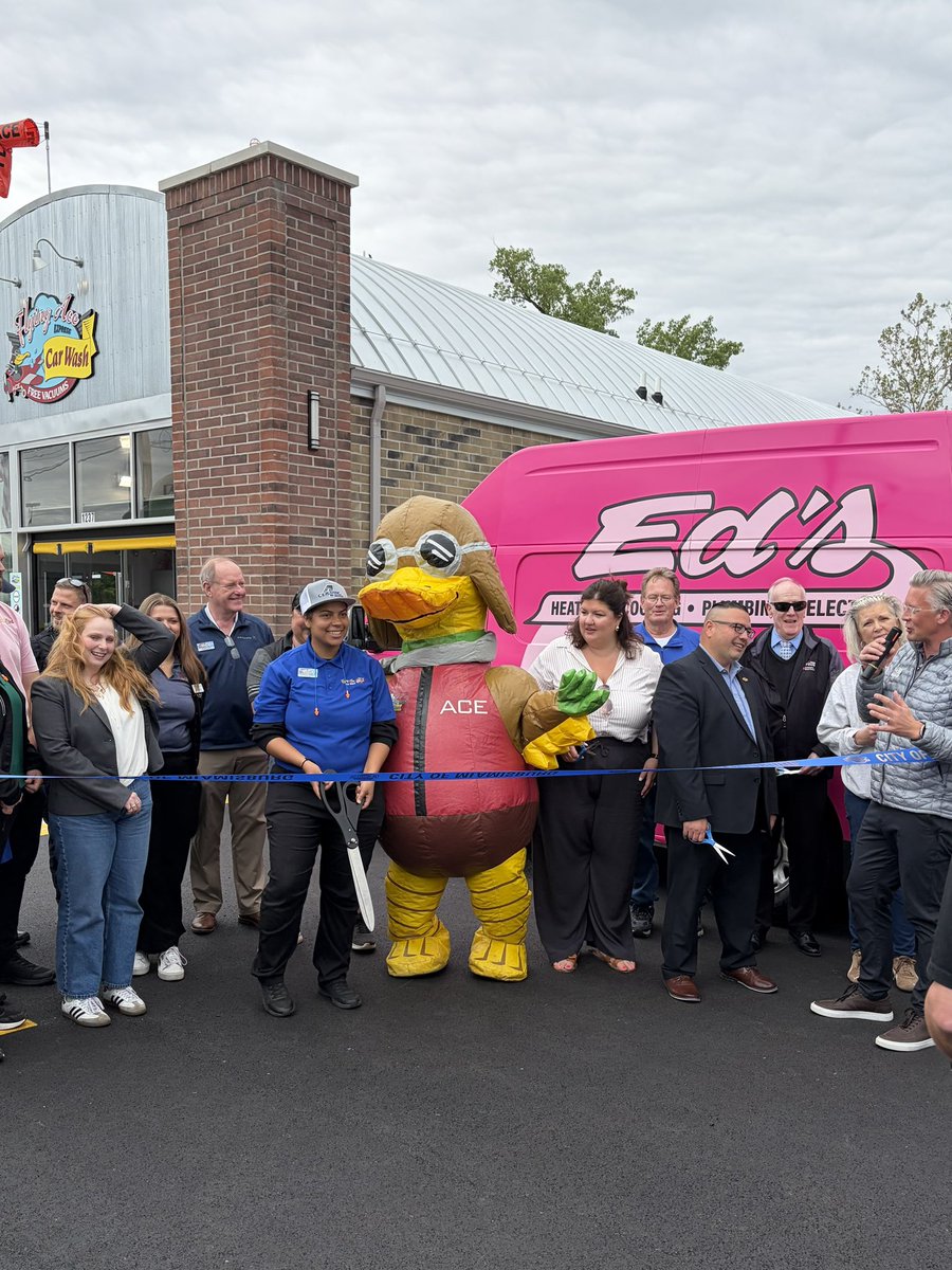 edshvac's tweet photo. Last Friday we had the opportunity to join PRG at the Flying Ace Express Car Wash ribbon cutting in Miamisburg! 

Check out the flyer for free washes &amp; opening week deals 🚗🧼 https://t.co/v0mMPForx7