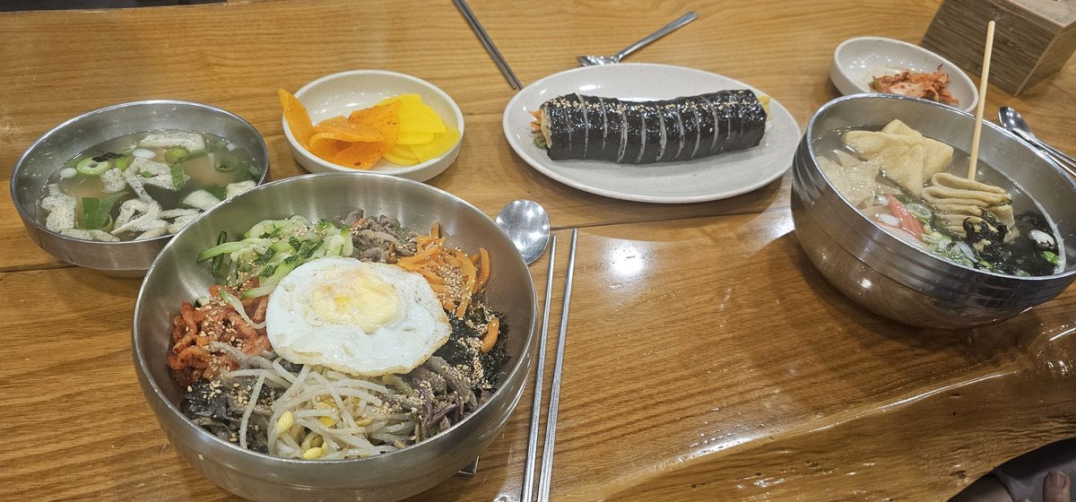 P_Saury_D's tweet photo. 냠 https://t.co/QT7S0E7RWK