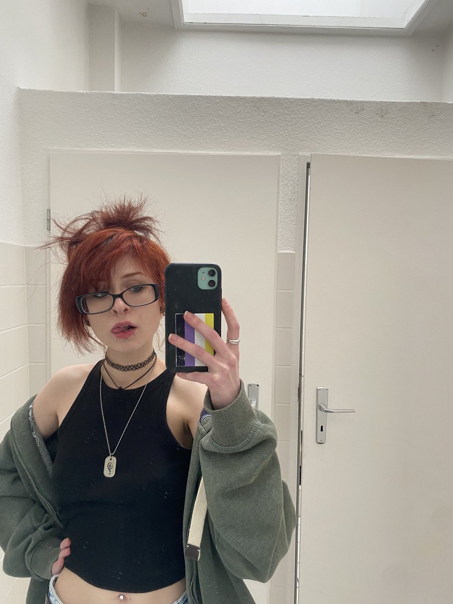 yes im a genius໑̣met dnp🦇кілден tweet media