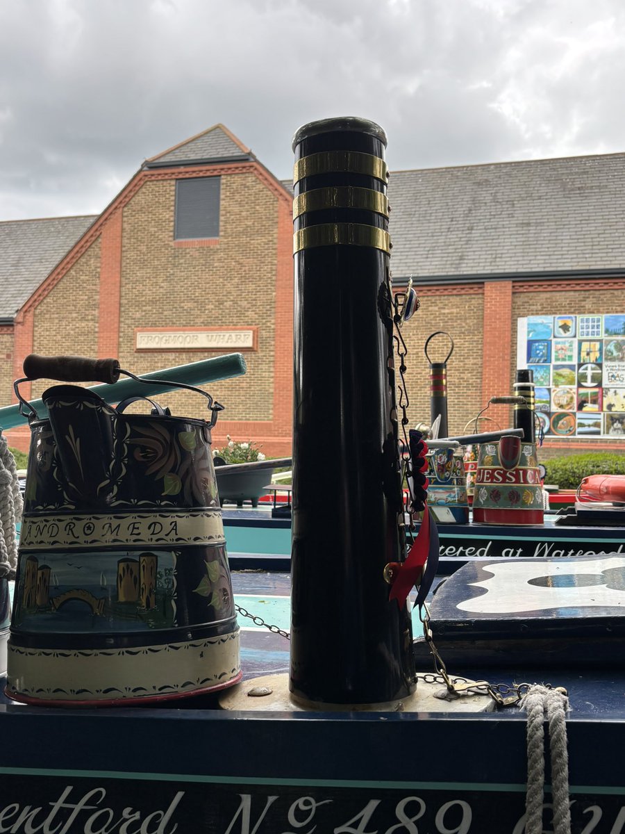 NBwakamatandoto's tweet photo. A few pictures from this weekends Batchworth Boat Rally
#boatsthattweet #floatingtraders #independenttraders #canallife #narrowboatlife #canaltraders #rovingtraders #boatlife #grandunioncanal https://t.co/BtnS5GwjVB