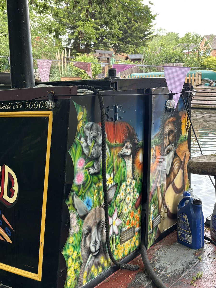 NBwakamatandoto's tweet photo. A few pictures from this weekends Batchworth Boat Rally
#boatsthattweet #floatingtraders #independenttraders #canallife #narrowboatlife #canaltraders #rovingtraders #boatlife #grandunioncanal https://t.co/BtnS5GwjVB