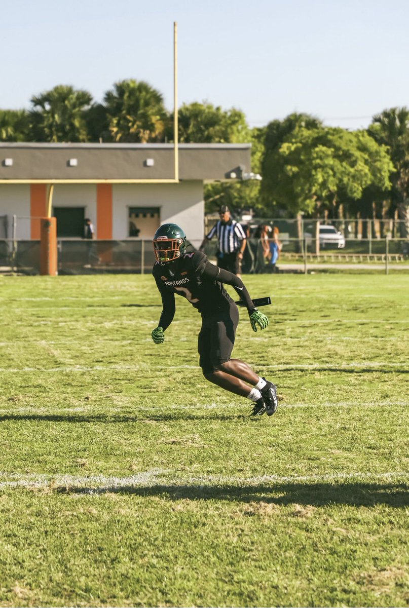 JordanMorelan17's tweet photo. Spring over with now we back working on the mechanics improving every day.
@CoachBVignery @CoachK_Conner 
@coach_gresham @RSmittyRock @TheCribSouthFLA @_CoachDowning @CoachMcDown @CoachThomas_14 @Haydeneighbors @CoachNickVerna @Coach_TBell @CoachMacho @CoachSean1551 https://t.co/KafJnYScdw