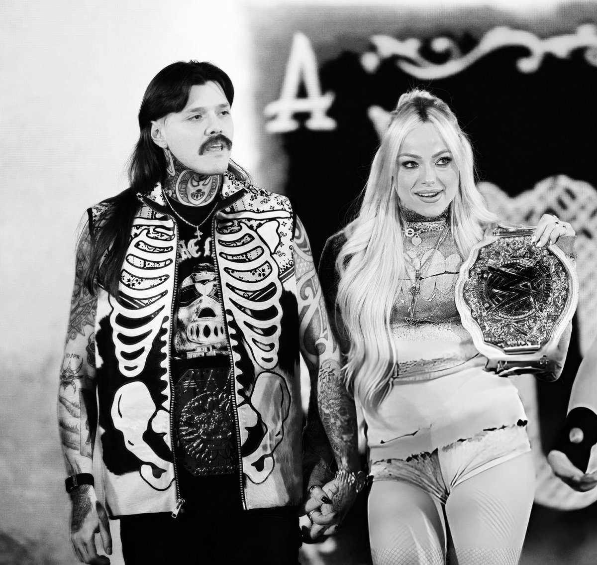 OfLivMorgan's tweet photo. It’s Monday Night LivDom!!!!🙌🏻🖤

@PureStreetTrash https://t.co/UKbG87PQvg