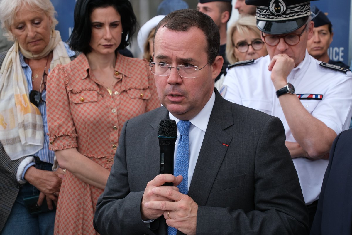 prefet06's tweet photo. Suite à la fusillade du 11 mai 2026 dans le quartier des Moulins à Nice, je réunirai dans les prochaines semaines avec le Procureur de la République le Comité Local d'Aide aux Victimes.

Après le drame qu'ils ont vécu, l’État se tient aux côtés des victimes et de leurs proches pour les accompagner sur les aspects sociaux, juridiques et administratifs.