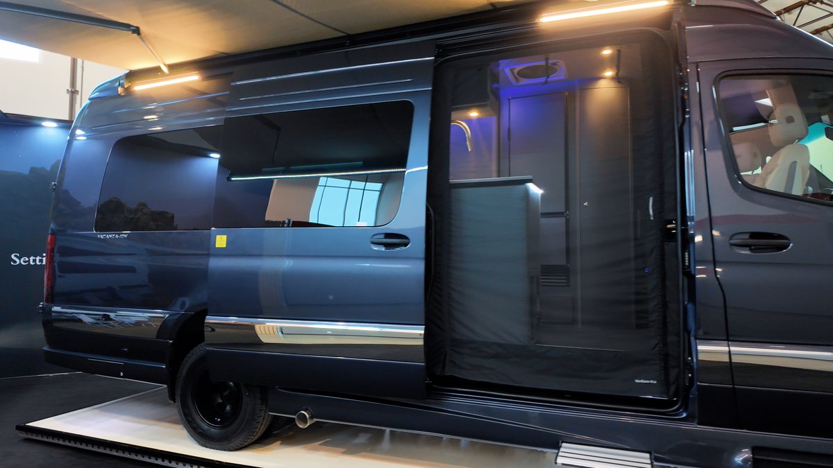 GrechRv's tweet photo. Designed to open up your world.

With the VACANZA-ion AWD by Grech Rv @GrechRv, seamless indoor-outdoor living meets refined design. A space that adapts effortlessly to wherever you stop next.

Discover more: https://t.co/VxWq5q4OZ7 https://t.co/CWFN17wmzF