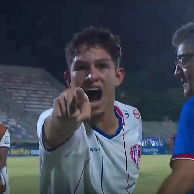 UniCaribe_'s tweet photo. #OrgulloUnicaribe | Con alegría celebramos el gol anotado por Miguel Cervantes, estudiante de Agronegocios en Unicaribe sede Aracataca.

Fue el primer gol de este joven cataquero como futbolista profesional al servicio del @UnionMagdalena.

Lo anotó en el estadio Romelio Martínez (Barranquilla) en el partido  que su club terminó empatado ante el @BarranquillaFC en los cuadrangulares del Torneo de Ascenso de la @Dimayor

¡#Enhorabuena Miguel! Que tu historia de éxito siga conectada con esta Alma Máter que brinda  #MásOportunidadesParaLaGente

Cortesía @WinSportsTV