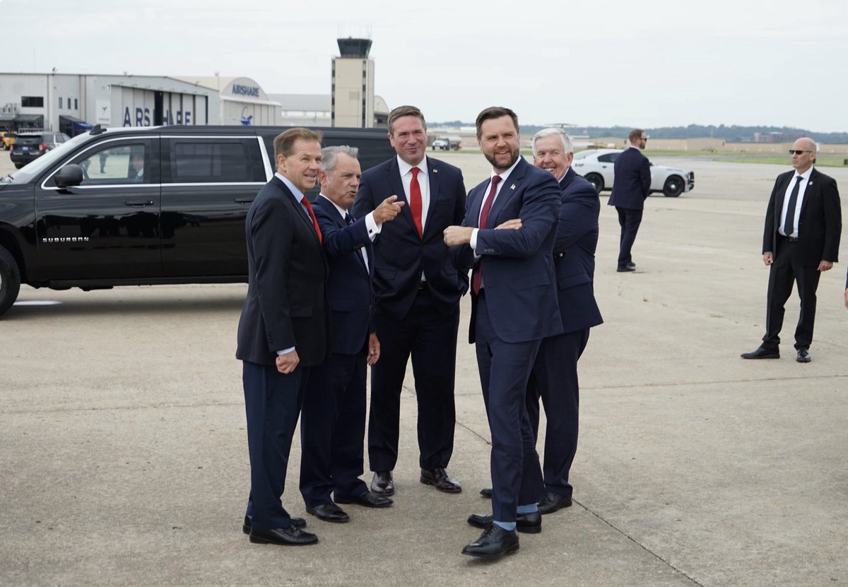 davidwasinger's tweet photo. Delighted @vp JD Vance is back to visit our Great State of Missouri.  Fantastic memories from last visit. https://t.co/jrtg0c6x5i