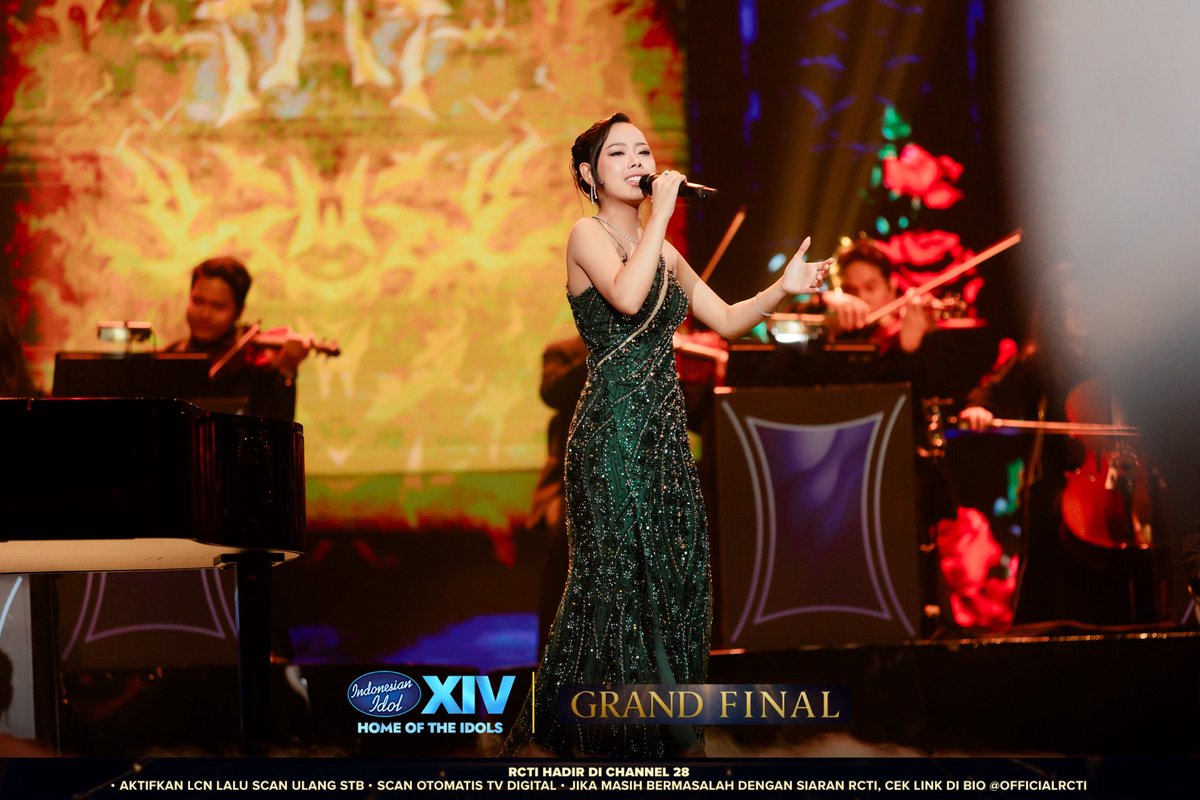indonesianidol's tweet photo. FULL SO! Penampilan indah Celyna di panggung Indonesian Idol malam ini bikin merinding bangett!🫶🏻
Siapa yanh merinding jugaa kumpullll https://t.co/Id3wZ8lUDd