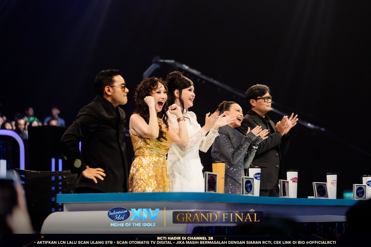 indonesianidol's tweet photo. FULL SO! Penampilan indah Celyna di panggung Indonesian Idol malam ini bikin merinding bangett!🫶🏻
Siapa yanh merinding jugaa kumpullll https://t.co/Id3wZ8lUDd