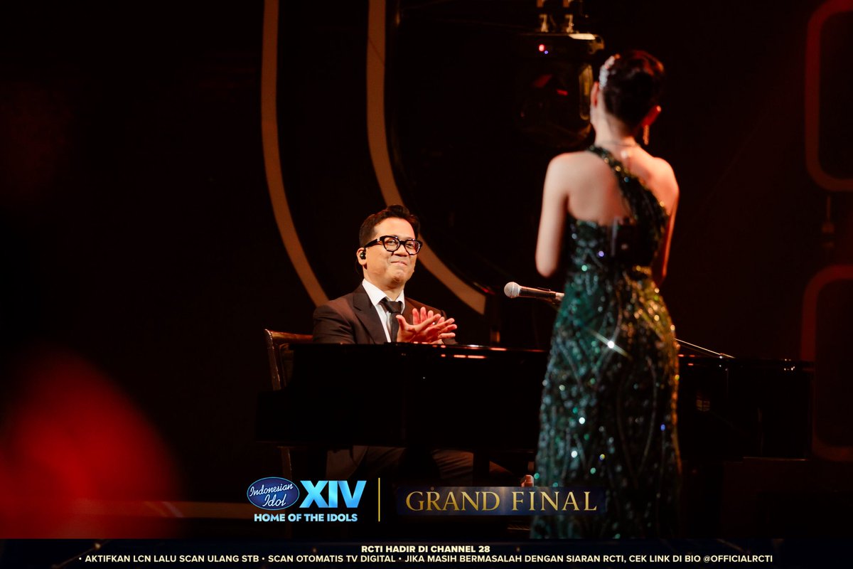 indonesianidol's tweet photo. FULL SO! Penampilan indah Celyna di panggung Indonesian Idol malam ini bikin merinding bangett!🫶🏻
Siapa yanh merinding jugaa kumpullll https://t.co/Id3wZ8lUDd