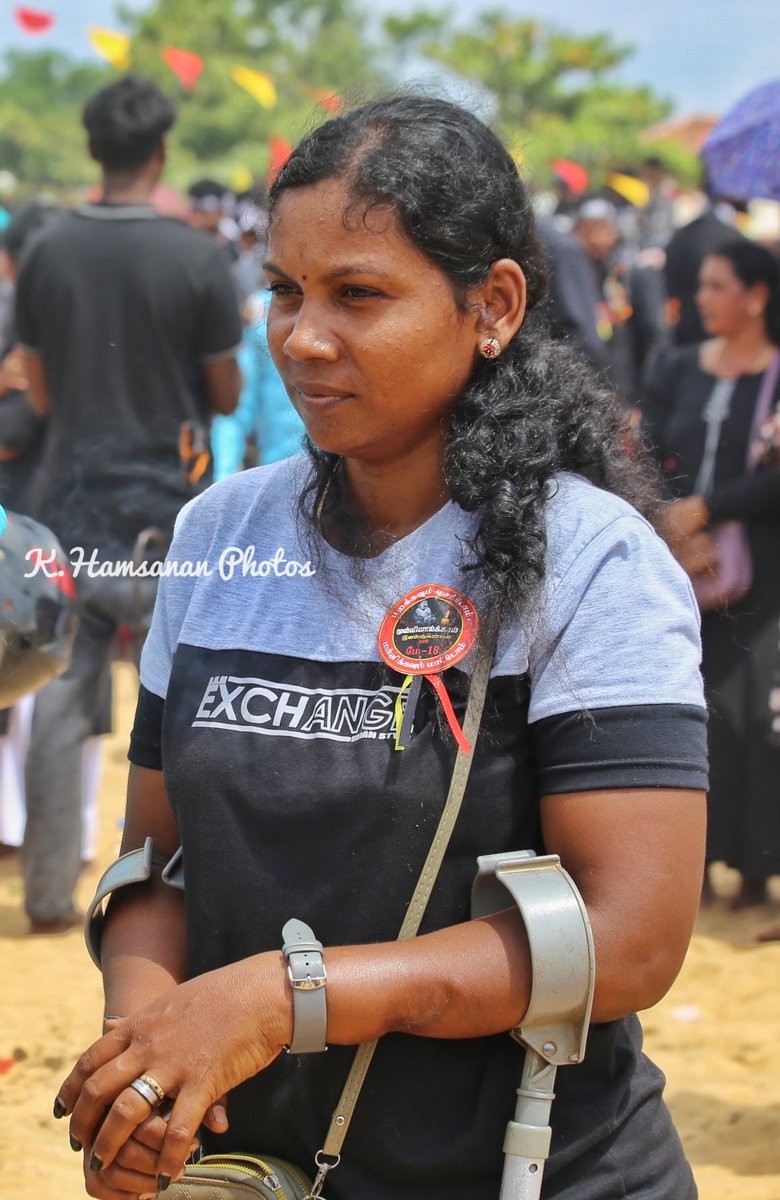 Hamsanan's tweet photo. "குண்டுகள் எமது கால்களைப் பறித்திருக்கலாம்...
ஆனால், எமது நினைவுகளை ஒருபோதும் அழித்துவிட முடியாது
#mullivaikal #May18 https://t.co/p4KY5s3BRe