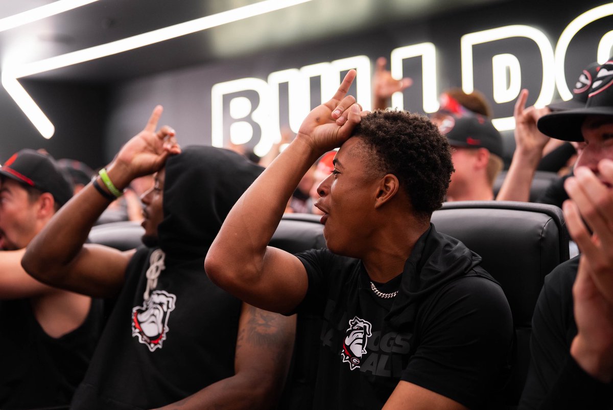 BaseballUGA's tweet photo. Golden Rhino⭐️

Vote for Daniel to win the Golden Spikes Award at the link below ⬇️
🔗 https://t.co/B6DTl7FmzO

#GoDawgs https://t.co/WoYaLkD1jN