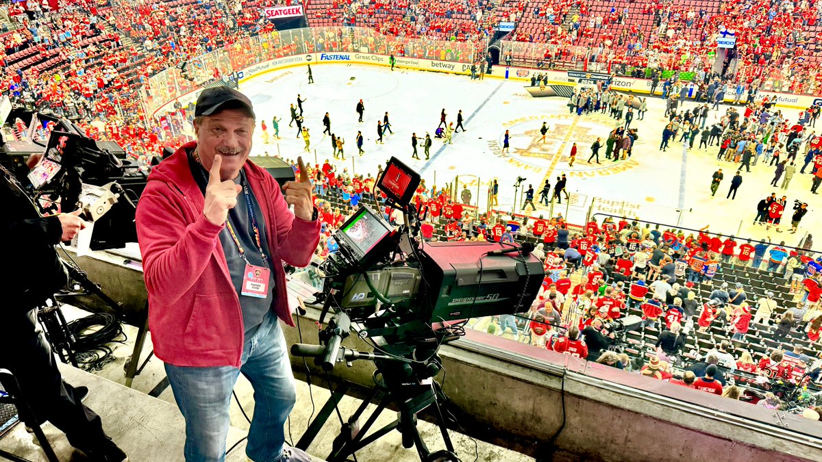 Maverick_77's tweet photo. @FlaPanthers @AmerantArena We had just won our first Stanley Cup! https://t.co/bCdkiF0sGK