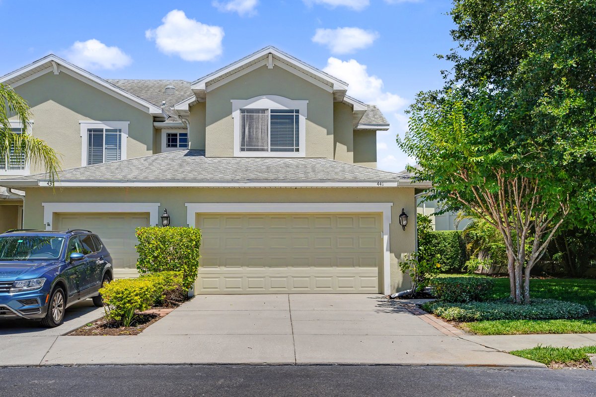 tbcameraman's tweet photo. This beautiful Palm Harbor home is about to go on the market. REALTORS, contact us today to book your next property shoot! Always free aerials, affordable floor plans, and virtual staging! 🏡 📷
#PalmHarbor #Florida #RealEstate #Realtors #AerialPhotography #RealEstateMarketing https://t.co/gtfjBYHjKj