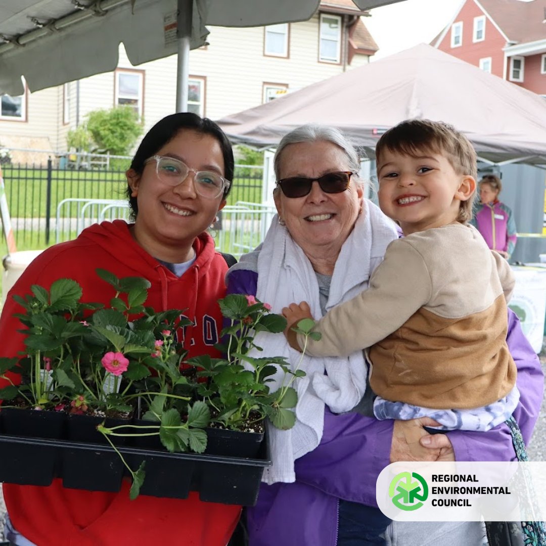 RECWorcester's tweet photo. Our Annual Plant Sale was a success! 🌱

Thank you to the volunteers, customers, vendors, and staff for showing up in support of food sovereignty! 

Check back later this week for our event re-cap video! 
#RECWorcester #PlantSale #foodsoverignty #volunteer #worcester https://t.co/3arJCktZpp