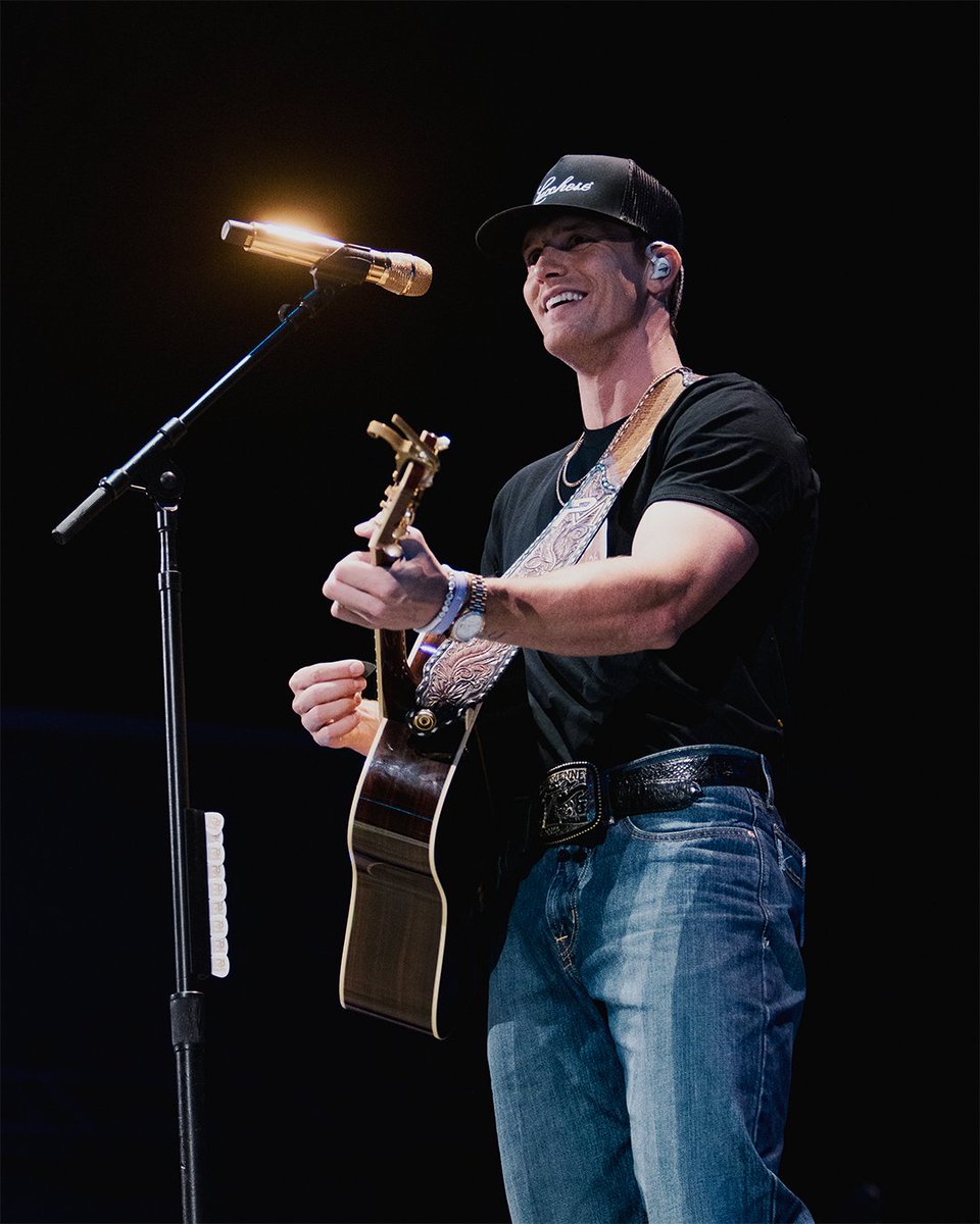 dailysplace's tweet photo. Congratulations to our Daily's Place artists who won ACM Awards last night! 🤠 https://t.co/aMIMEVtOvP