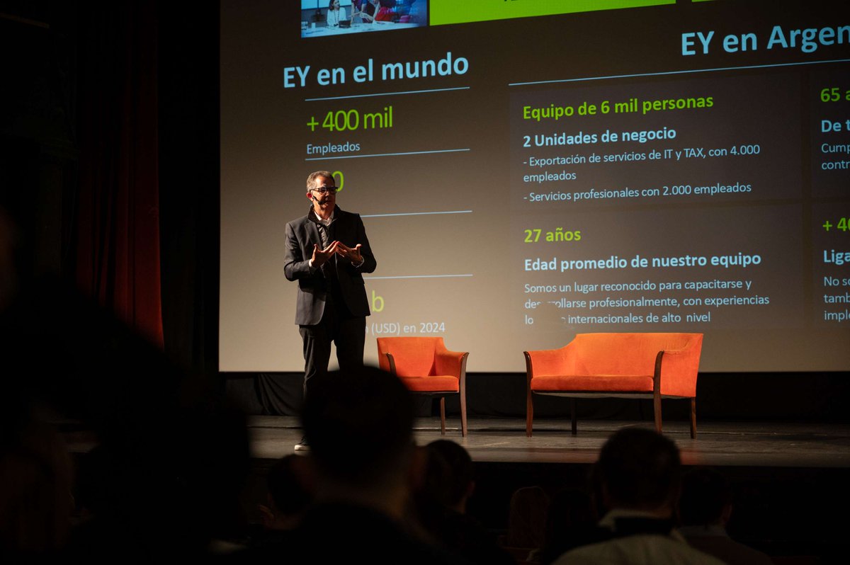 EY_Argentina's tweet photo. Nuestro CEO, Fernando Paci, fue parte de la Cumbre Internacional de Jóvenes Líderes 2026.

Un espacio que conecta ideas y propósito para inspirar el liderazgo del futuro.

#ShapeTheFutureWithConfidence @ferpaci https://t.co/gBzXvLxppz
