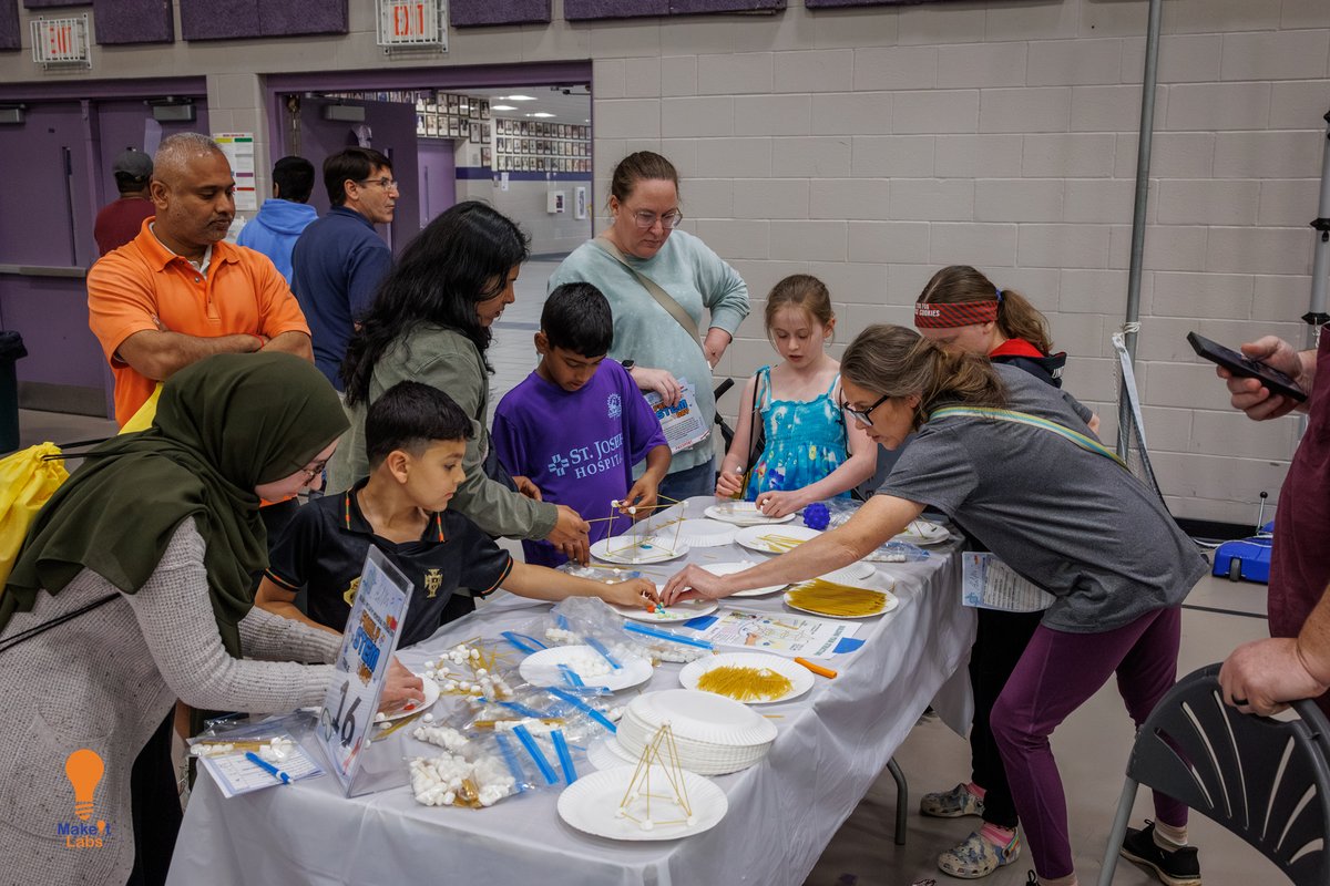 makeitlabs's tweet photo. An amazing turnout at our booth during the Brian S. McCarthy Memorial Foundation's 2nd Annual "Family STEM Day"! Thank you for having us! #makeitlabs #makerspaces #STEM https://t.co/868m1Hj4PO