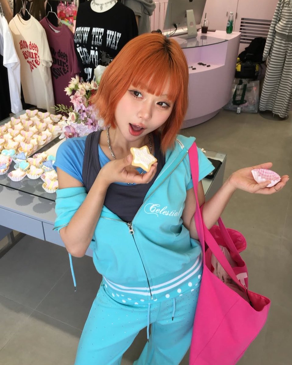 prevnseoul's tweet photo. ꒰ Pre ꒱ Luvistrue ⊹*⟡ 👧🏻🩵🎀 ✩  ༘⋆｡

angel hood zip 4 colors สีฟ้าสวยมาก
★ ลด 40% เหลือ 2090.- ส่งฟรี (มัดจำ 1050.-) 

🛩️ ส่งกลับแอร์ ♡ รับพรีจนกว่าคูปองจะหมดค่ะ
#luvistrue #เสื้อluvistrue #พรีออเดอร์เกาหลี https://t.co/dscaDXk32D