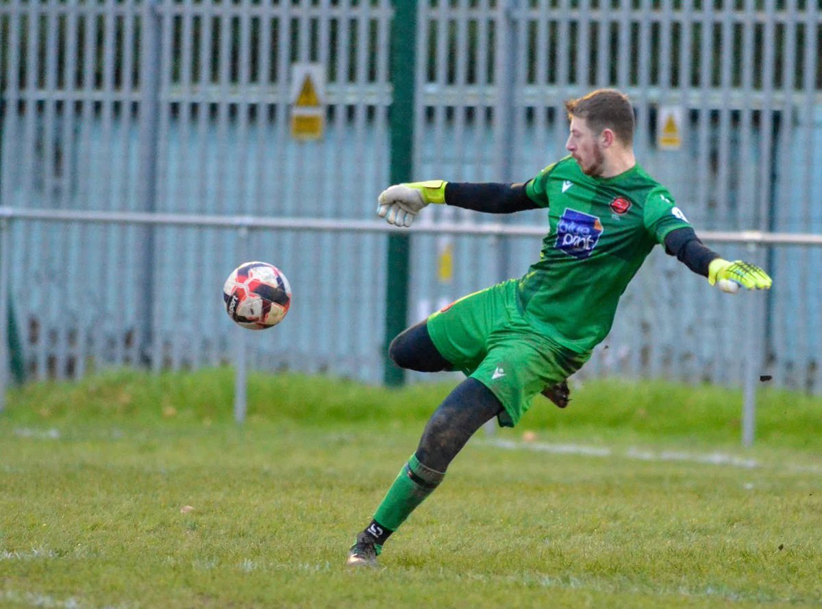 jxke080803's tweet photo. Great 25/26 season with @WokinghamTownFC, grateful for every opportunity 🤝 

⚽️ 38 Games 
🧼 7 Clean Sheets 
🧤 4 Penalty Saves
🌟 3 MOTM 
🎯 1 Assist 
🫣(Almost 1 goal)

Looking forward to improving those numbers next season 💪 https://t.co/oKwEOOPiED