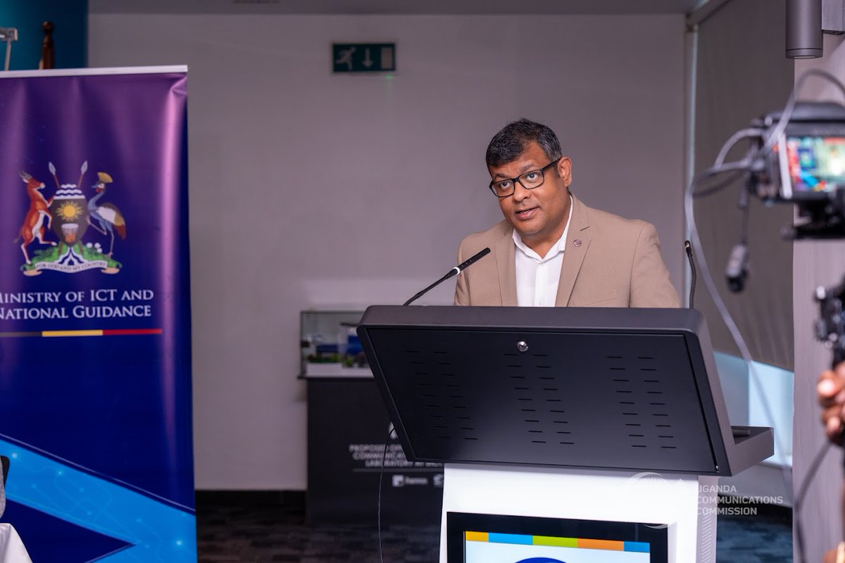 DamalieNd53457's tweet photo. Airtel Uganda dropped 2% of its gross annual revenues into #UCUSAF, boosting digital inclusion & internet access for underserved communities nationwide. #ConnectedUg2030 #DigitalUganda #GoldenPosts @bbossa @ConsumerUCC @UCC_Official @UCC_ED @edith_namayanja https://t.co/IZnd5WUn5m