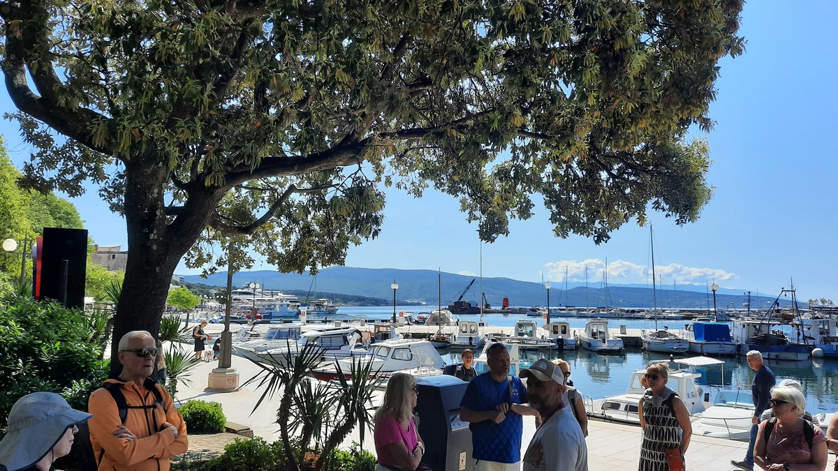 LoikkanenToivo's tweet photo. Kroatiassa patikka- ja kulttuurimatkalla. #Kroatia #Hrvatska #Opatija #Krk #Vbrnik https://t.co/2hmiHeJ2My