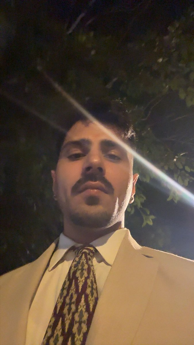 Esnupi tweet media