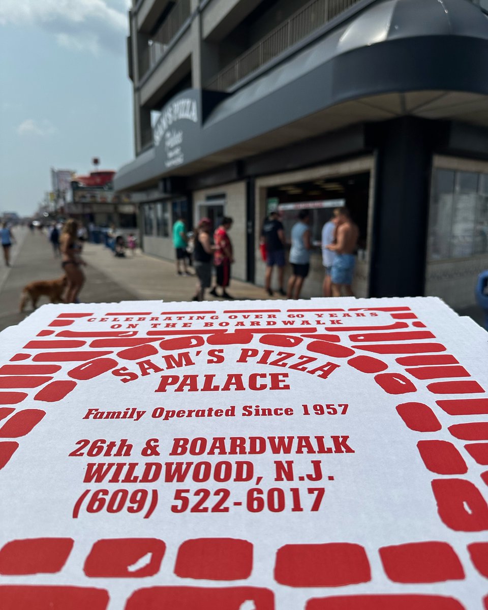 SamsPizzaPalace's tweet photo. You can’t do Memorial Day weekend without Sam’s Pizza 🍕

MEMORIAL DAY WEEKEND HOURS:
🕘 Thursday: 10:30am - 9:00pm
🕚 Friday-Sunday: 10:30am - 11:00pm
🕘 Monday: 10:30am - 9:00pm https://t.co/nKjakpZBD4