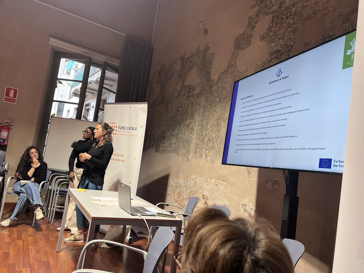 SantaCruzSCZ's tweet photo. Está mañana participando del taller  informativo y formativo organizado por el “Fons Català Cooperació” sobre mejorar la participación de las minorías como clave de la gobernanza local dirigido a representantes municipales y entidades.  #EntitatSantaCruz #Cambalanes #Catalunya https://t.co/tj9PxgEzy2