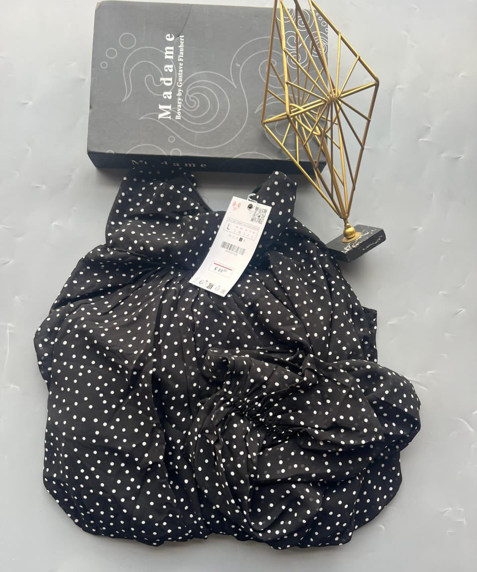 bloomieorchid_'s tweet photo. Zara polka dot dress 
N40,000
S M L https://t.co/slXUFHFFVM