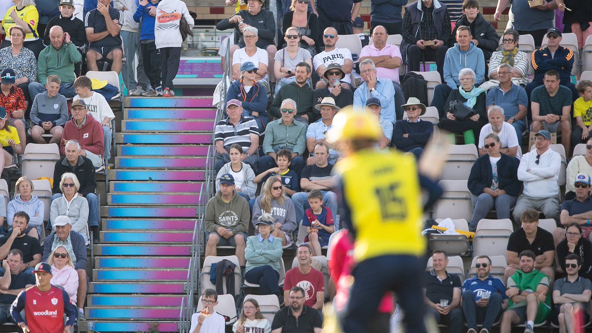 Hampshire Hawks tweet media