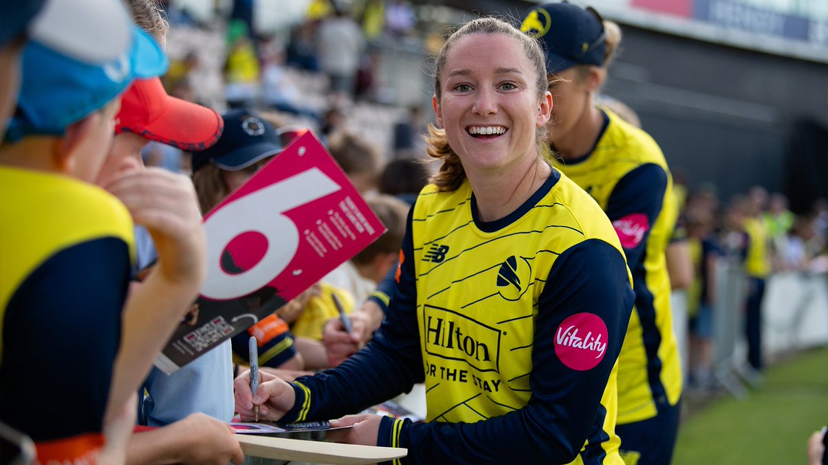 Hampshire Hawks tweet media