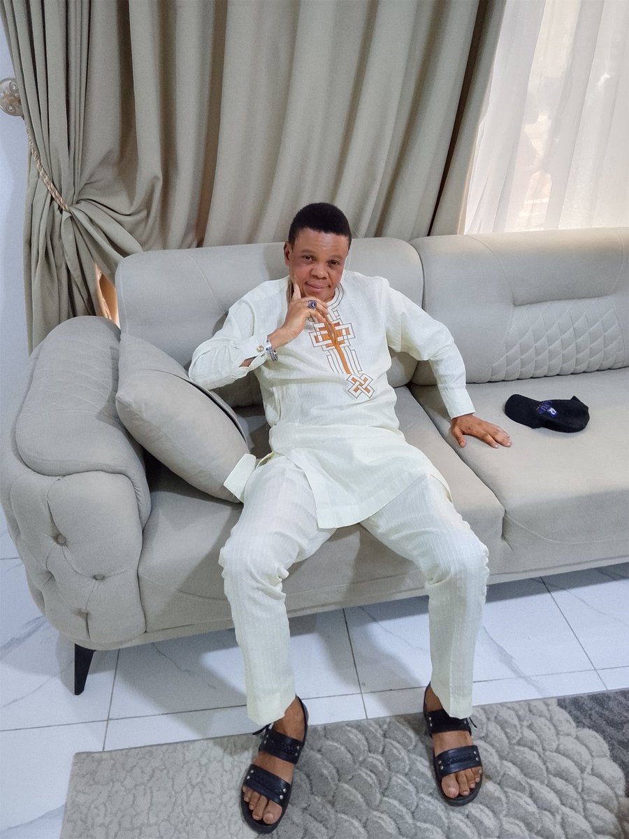 tunderaji's tweet photo. If you don't own a Landed property in Lagos, You have not Landed... Realtor Tunde Raji, BSc, MNIM, MCIB

#realestateinvestment 
#realestate 
#realestateinvesting https://t.co/xC7MPr7vnP