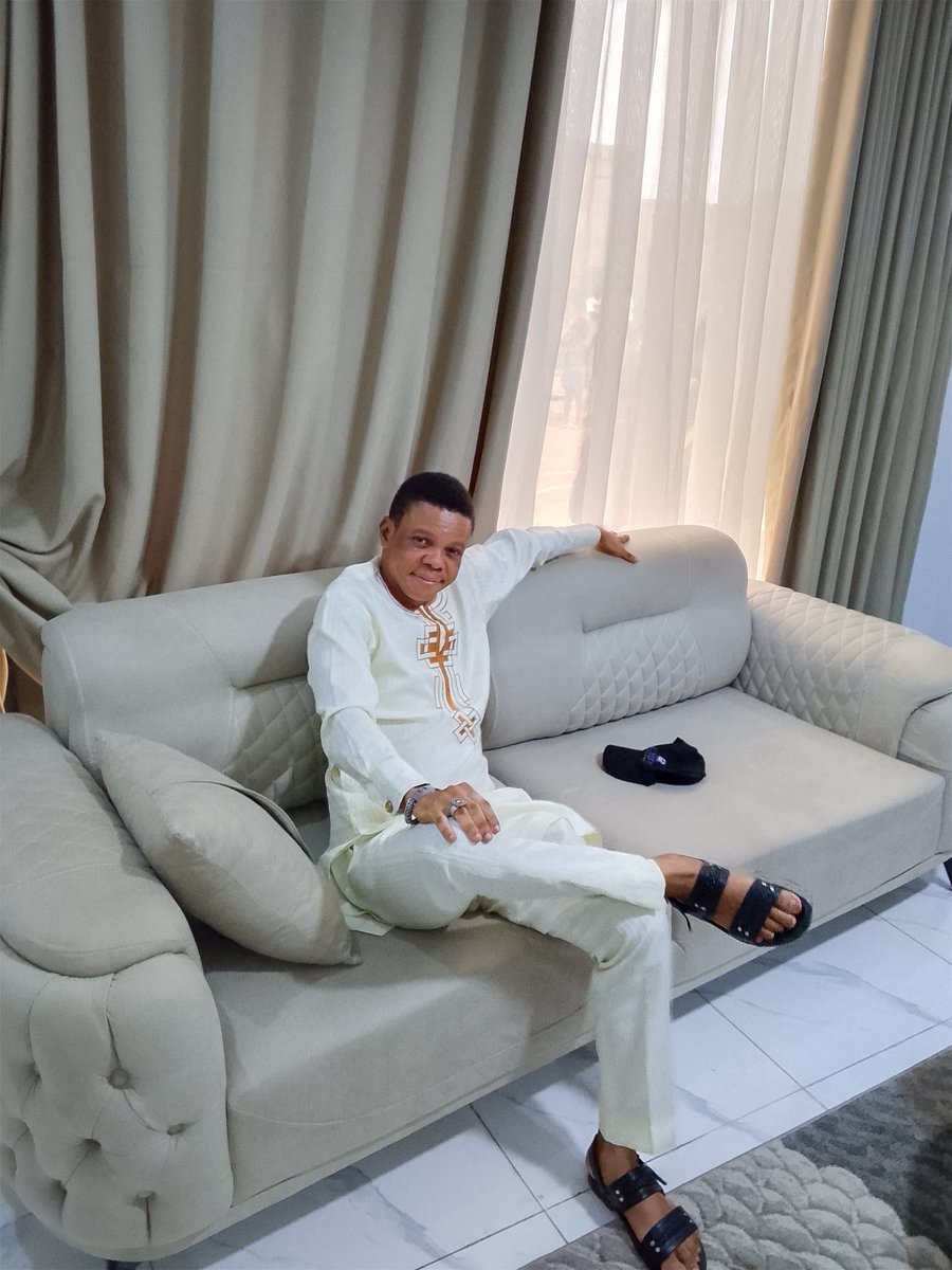 tunderaji's tweet photo. If you don't own a Landed property in Lagos, You have not Landed... Realtor Tunde Raji, BSc, MNIM, MCIB

#realestateinvestment 
#realestate 
#realestateinvesting https://t.co/xC7MPr7vnP