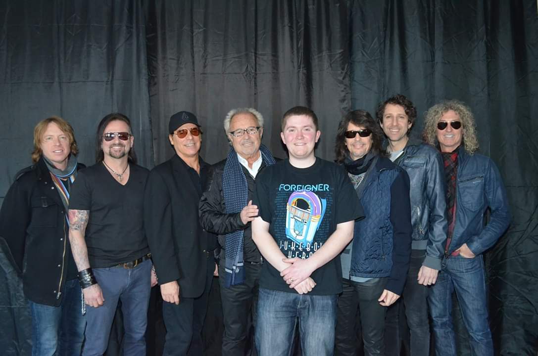 StevensPowell14's tweet photo. @ForeignerMusic I would love to meet the band again with the new lineup. This was me with them in Portsmouth UK in 2015. 
I can't to see @ForeignerMusic again in London next month. https://t.co/WFnTqN8ZFN