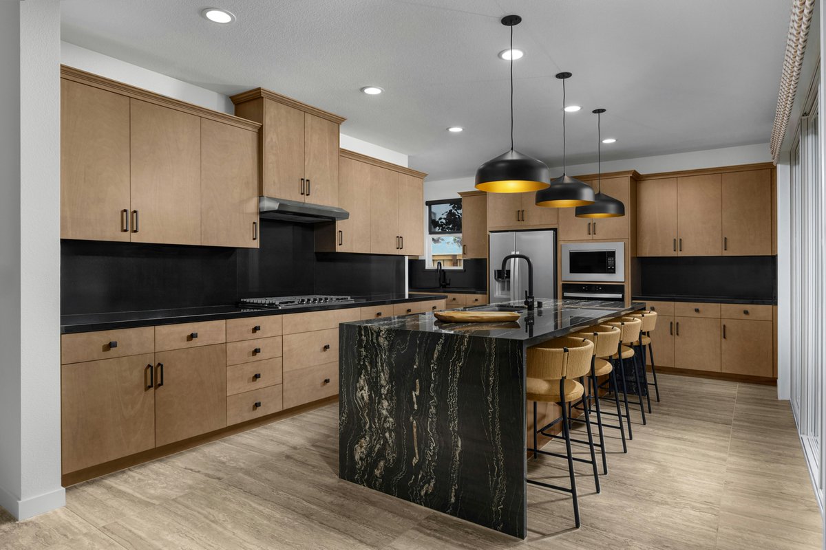 KiperHomes's tweet photo. Homesite 130 at Serena at River Islands features the Residence 1 floor plan with 4 beds, 4 baths and 2,594 sq ft, including a private Jr. Suite on the lower level that adds flexibility for guests or everyday living. ✨ 

☎️ 209-519-4818
💻 https://t.co/buf2S8XLDs https://t.co/VQ73ewImvr